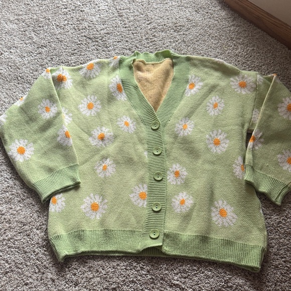 SHEIN Sweaters - SHEIN Green Floral Cardigan